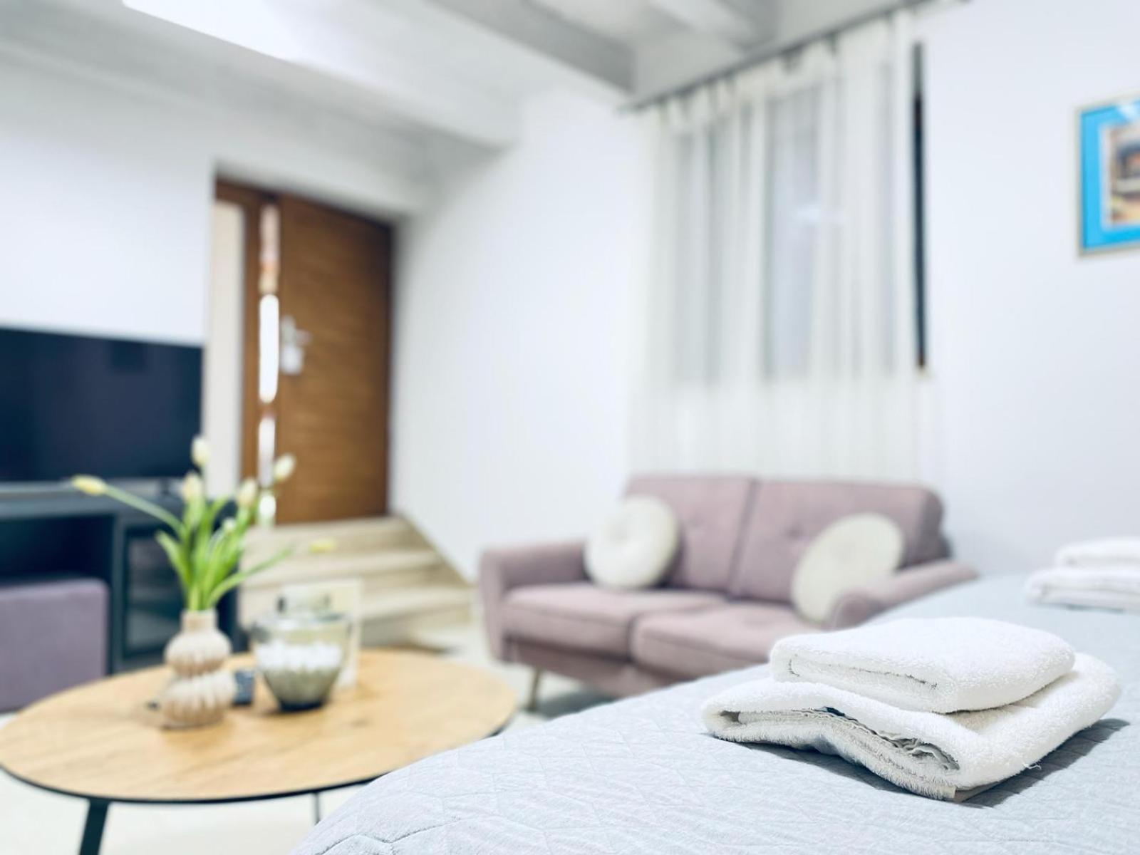 Fazana City Rooms With Free Parking מראה חיצוני תמונה